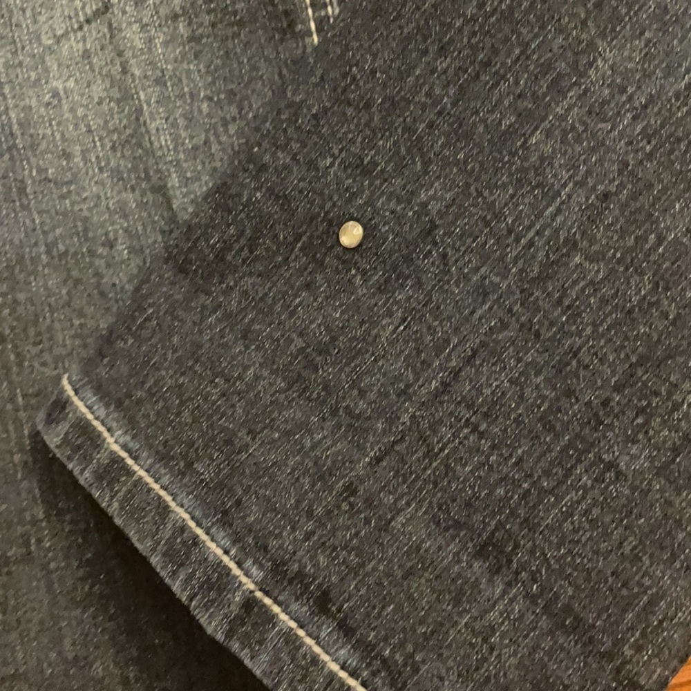 ONE 5 ONE Capri women’s jeans. Embellished, jeweled, stitching!!! Distressed - Picture 7 of 9